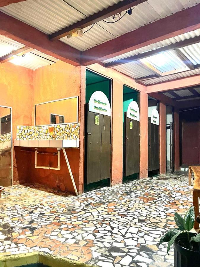 New Hostel Manuel Antonio, Meet New People 外观 照片