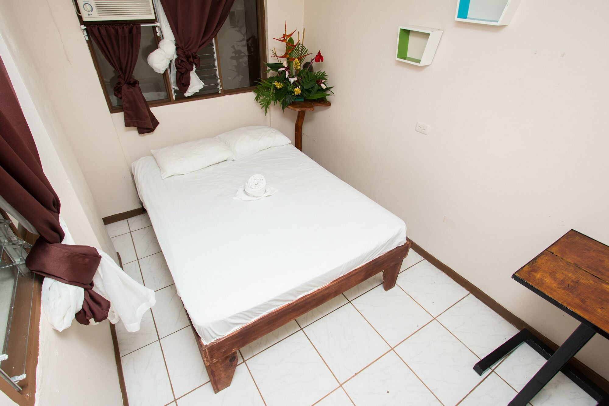 New Hostel Manuel Antonio, Meet New People 外观 照片